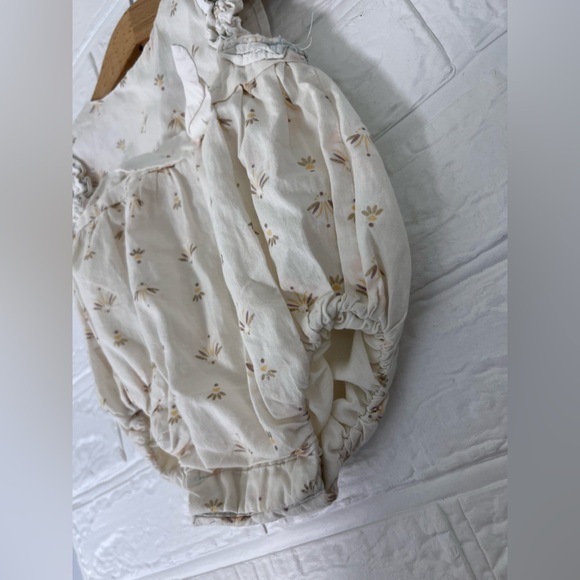 MAGGIE&ZOE Baby Bodysuit Size 3M - Picture 2 of 10